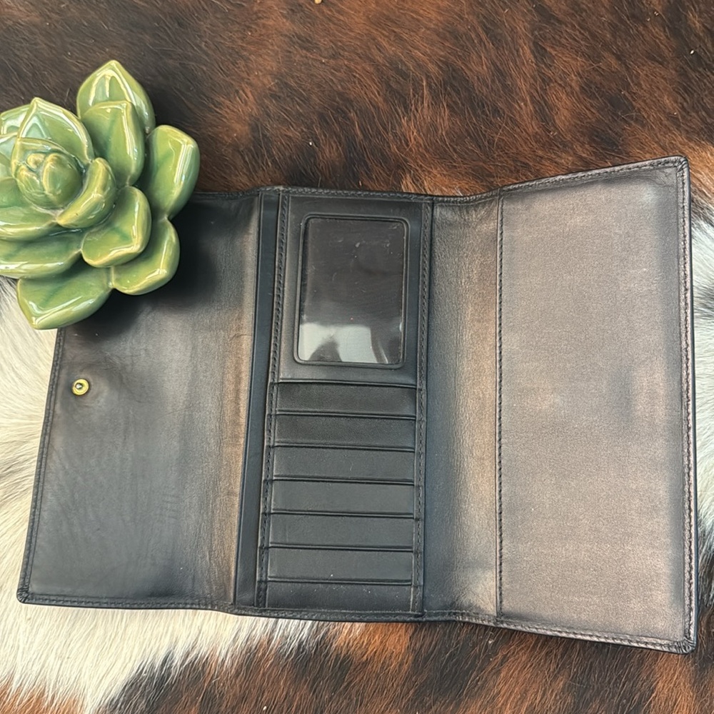 Coach Wallet - Picture 4 of 6
